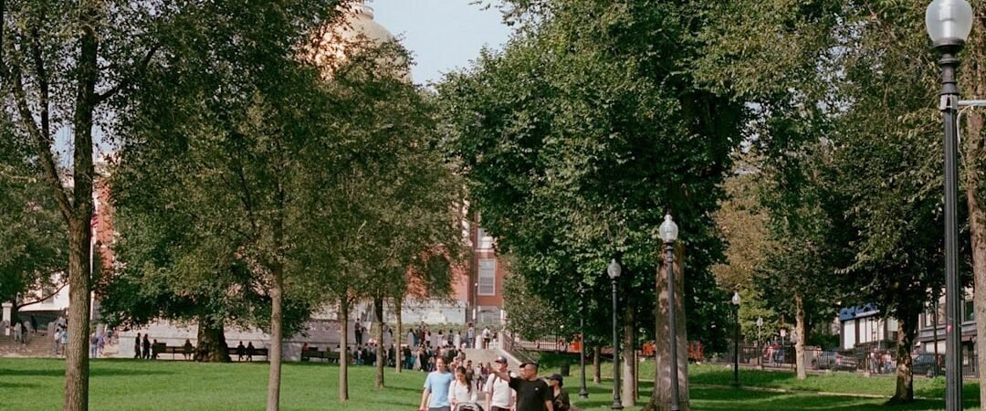 Guide Complet des Visites de Campus Universitaires : Conseils Financiers pour les Familles